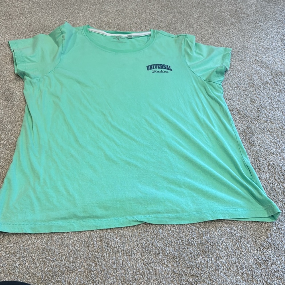 Universal Studios 2XL Women’s T-Shirt